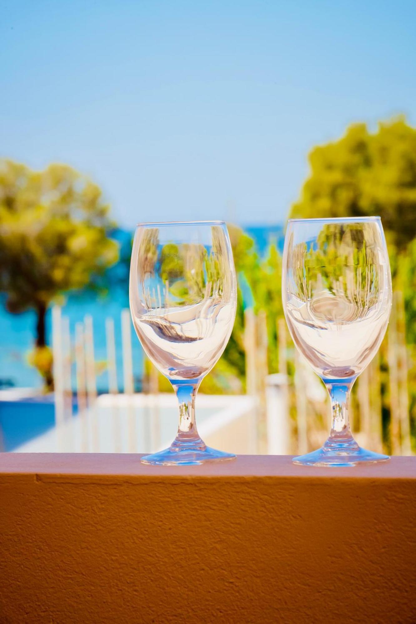 Pearl Seaside Cozy Apartments Ханя Екстериор снимка