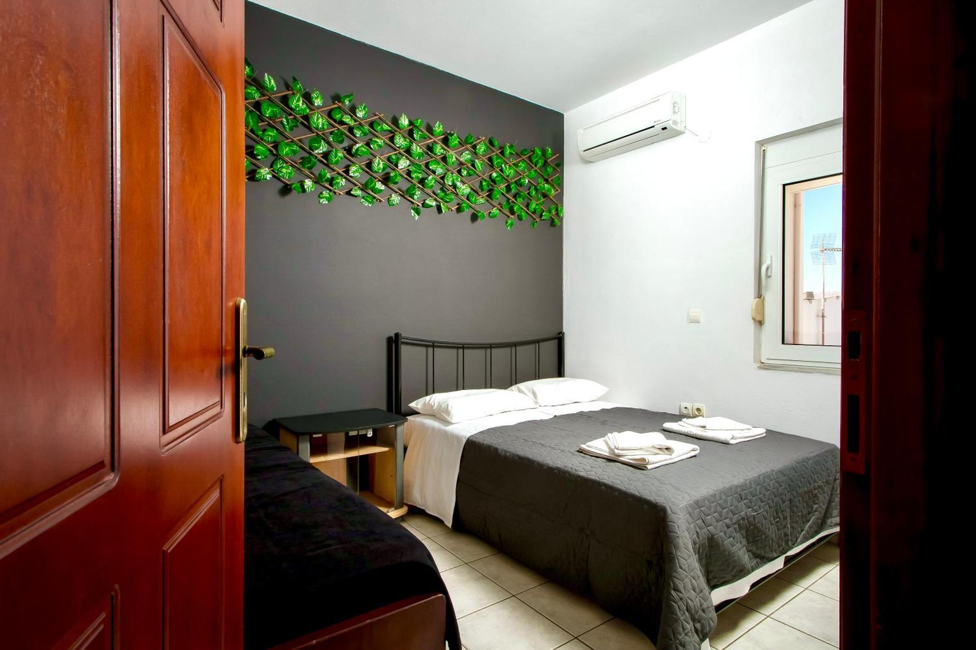Pearl Seaside Cozy Apartments Ханя Екстериор снимка
