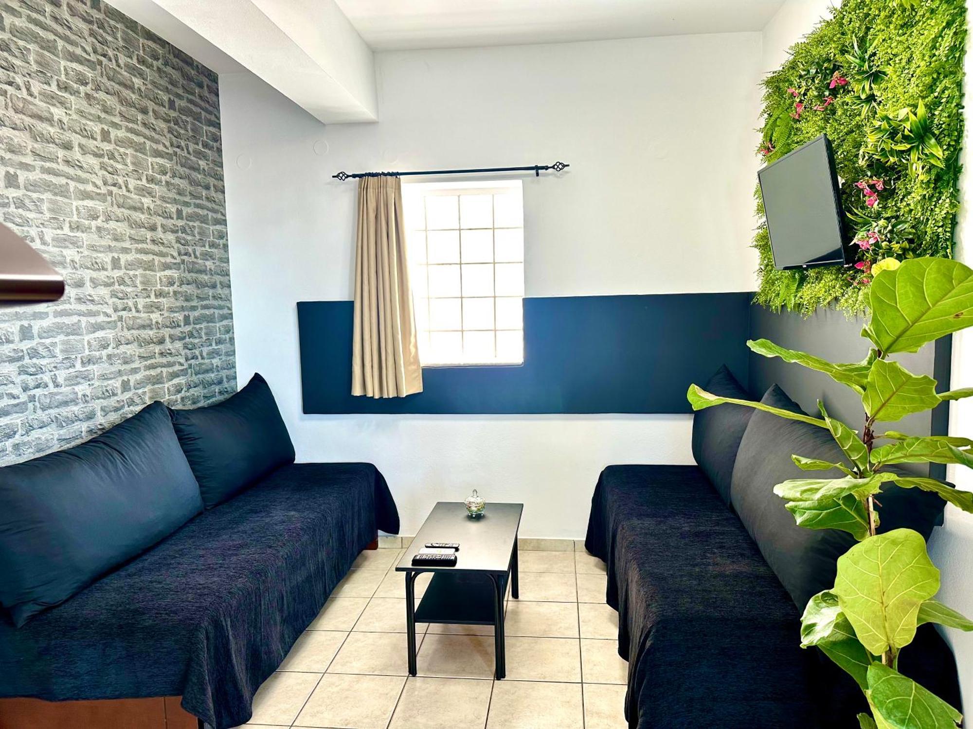 Pearl Seaside Cozy Apartments Ханя Екстериор снимка